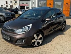Braun Gebraucht 2013 Kia Rio FIFA World Cup Edition Limousine | 6.990 € (Fairer Preis)