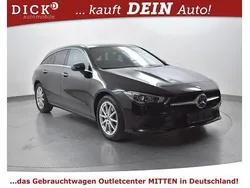 Kosmosschwarz Gebraucht 2022 Mercedes CLA200 Kombi | 20.550 € (Guter Preis)