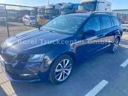 Blau Gebraucht 2017 Skoda Octavia Drive Kombi | 9.250 € (Guter Preis)