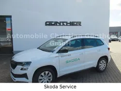 Moonweiss metallic Gebraucht 2022 Skoda Karoq SportLine SUV | 35.990 € (Etwas zu teuer)