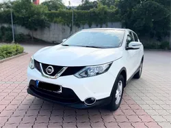 Weiß Gebraucht 2014 Nissan Qashqai SUV | 8.990 € (Etwas zu teuer)