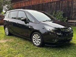 Schwarz Gebraucht 2015 Opel Zafira Tourer Edition Van / Kleinbus | 8.500 € (Fairer Preis)