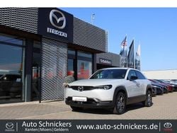 Weiss Gebraucht 2021 Mazda MX30 Sky SUV | 15.740 € (Fairer Preis)