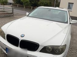 Weiß Gebraucht 2006 BMW 740 Limousine | 5.900 €