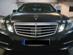 Schwarz Gebraucht 2012 Mercedes 190 AMG Limousine | 14.900 €