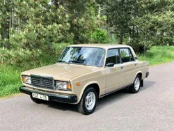 Beige Gebraucht 1985 Lada 2107 Limousine | 5.900 €