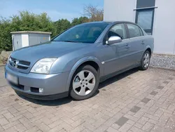 Grau Gebraucht 2003 Opel Vectra Limousine | 1.750 € (Fairer Preis)