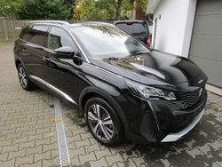 Schwarz perla nera/metallic Gebraucht 2024 Peugeot 5008 Allure Van / Kleinbus | 24.390 € (Superpreis)