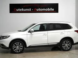 Weiß Gebraucht 2017 Mitsubishi Outlander Edition SUV | 15.900 € (Fairer Preis)