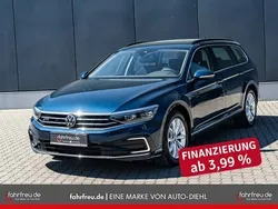 Blau Gebraucht 2021 VW Passat GTE Kombi | 25.990 € (Guter Preis)