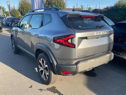 Dolomit grau metallic dolomit grau metallic dolomit grau metallic Neu 2025 Dacia Duster Expression SUV | 24.115 € (Guter Preis)