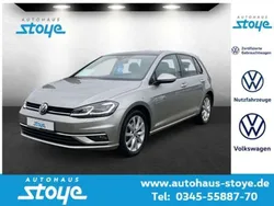 Tungsten silver metallic Gebraucht 2019 VW Golf VII Highline Limousine | 19.850 € (Fairer Preis)