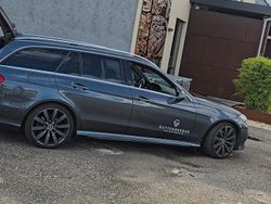 Grau Gebraucht 2013 Mercedes E300 Kombi | 13.000 € (Etwas zu teuer)