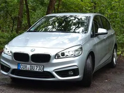 Silber Gebraucht 2015 BMW 220 Sport Line Van / Kleinbus | 14.500 € (Guter Preis)