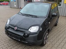 Schwarz Gebraucht 2023 Fiat Panda Cross Cross Kleinwagen | 12.790 € (Fairer Preis)