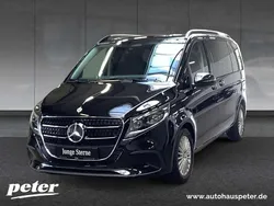 Obsidianschwarz metallic Gebraucht 2024 Mercedes V220 Style Van / Kleinbus | 58.990 € (Teuer)