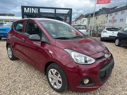 Wine red Gebraucht 2014 Hyundai i10 Classic Kleinwagen | 3.999 € (Fairer Preis)
