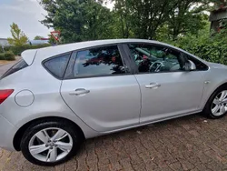 Silber Gebraucht 2014 Opel Astra Style Limousine | 6.300 € (Fairer Preis)