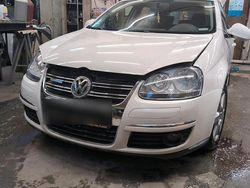 Weiß Gebraucht 2009 VW Golf V Kombi | 3.800 € (Etwas zu teuer)