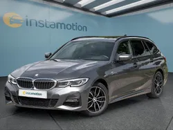 Grau Gebraucht 2020 BMW 320 M Sport Kombi | 30.099 € (Fairer Preis)