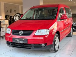 Rot Gebraucht 2010 VW Caddy Maxi Team Van / Kleinbus | 7.490 € (Guter Preis)