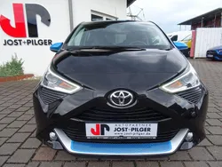 Schwarz Gebraucht 2018 Toyota Aygo Trend Kleinwagen | 9.890 € (Fairer Preis)