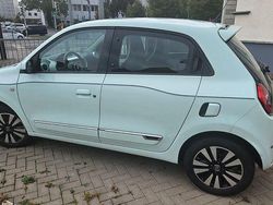 Grün Gebraucht 2020 Renault Twingo SE Kleinwagen | 8.000 € (Superpreis)