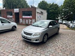 Silber Gebraucht 2008 Toyota Corolla Limousine | 4.300 €
