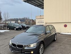 Grau Gebraucht 2013 BMW 318 Sport Line Kombi | 6.999 € (Superpreis)