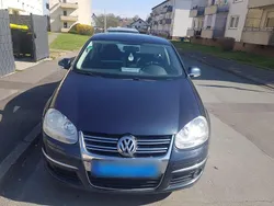 Blau Gebraucht 2009 VW Jetta Comfortline Limousine | 4.000 € (Guter Preis)
