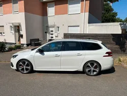 Weiß Gebraucht 2017 Peugeot 308 GT-line Kombi | 10.000 € (Guter Preis)