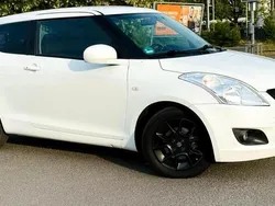 Weiß Gebraucht 2010 Suzuki Swift Kleinwagen | 4.600 €