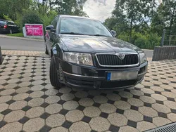 Schwarz Gebraucht 2008 Skoda Superb Limousine | 3.999 € (Teuer)