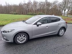 Silber Gebraucht 2015 Mazda 3 Sports-Line Limousine | 7.950 € (Fairer Preis)