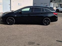 Schwarz Gebraucht 2016 Opel Astra Active Kombi | 7.600 € (Fairer Preis)