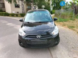Schwarz Gebraucht 2013 Hyundai i10 Edition Kleinwagen | 3.650 € (Fairer Preis)