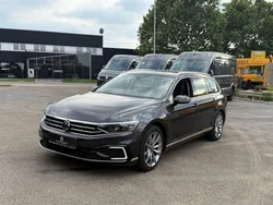 Grau Gebraucht 2022 VW Passat GTE Kombi | 25.999 € (Fairer Preis)