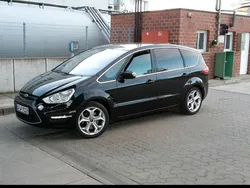 Schwarz Gebraucht 2025 Ford S-MAX S Van / Kleinbus | 6.999 €