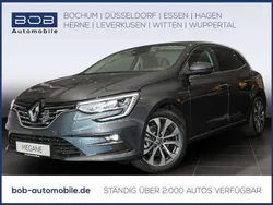 Titaniumgrau (grau) Gebraucht 2023 Renault Mégane IV Techno Limousine | 20.666 € (Guter Preis)