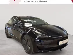 Solid black Gebraucht 2022 Tesla Model 3 Long Range Limousine | 30.190 € (Guter Preis)