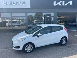 Weiß Gebraucht 2016 Ford Fiesta Trend Kleinwagen | 8.970 € (Teuer)