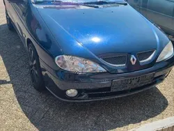 Schwarz Gebraucht 2002 Renault Mégane Cabriolet Cabrio | 800 € (Superpreis)
