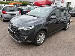 Grau Gebraucht 2021 Dacia Sandero Comfort Kleinwagen | 9.999 €