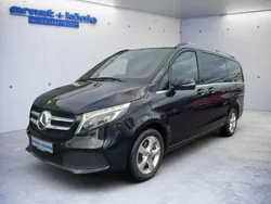 Obsidianschwarz metallic Gebraucht 2019 Mercedes V250 Avantgarde Van / Kleinbus | 44.720 € (Fairer Preis)
