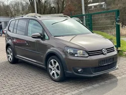 Braun Gebraucht 2012 VW Touran Cross Van / Kleinbus | 7.999 € (Fairer Preis)