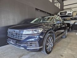 Blau Gebraucht 2021 VW Touareg Atmosphere SUV | 29.990 € (Guter Preis)