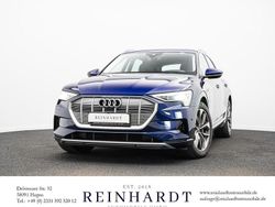 Navarrablau metallic Gebraucht 2021 Audi e-tron Ambiente SUV | 31.875 € (Superpreis)
