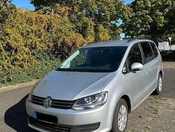 Silber Gebraucht 2011 VW Sharan Trendline Van / Kleinbus | 9.700 € (Fairer Preis)