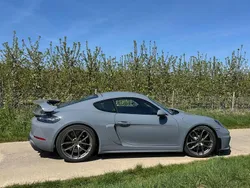 Grau Gebraucht 2023 Porsche Cayman GT4 Coupé | 118.500 € (Fairer Preis)