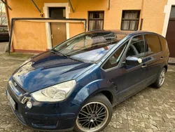 Blau Gebraucht 2009 Ford S-MAX Titanium Van / Kleinbus | 8.450 €